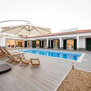 az-villa.hotelaalgarve.com/